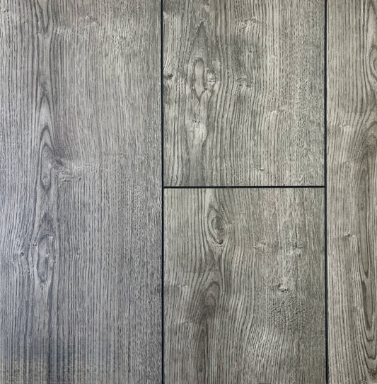 Goodfellow Prag No.028 12mm laminate in a mid grey oak look with dark knots
