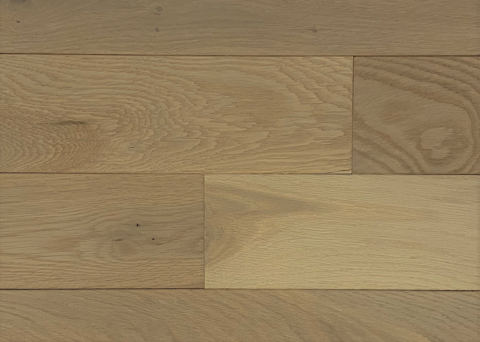 Appalachian Paisley White Oak Hardwood Flooring | 4¼" Prestige Grade Semi Gloss | Solid Wood – Main View