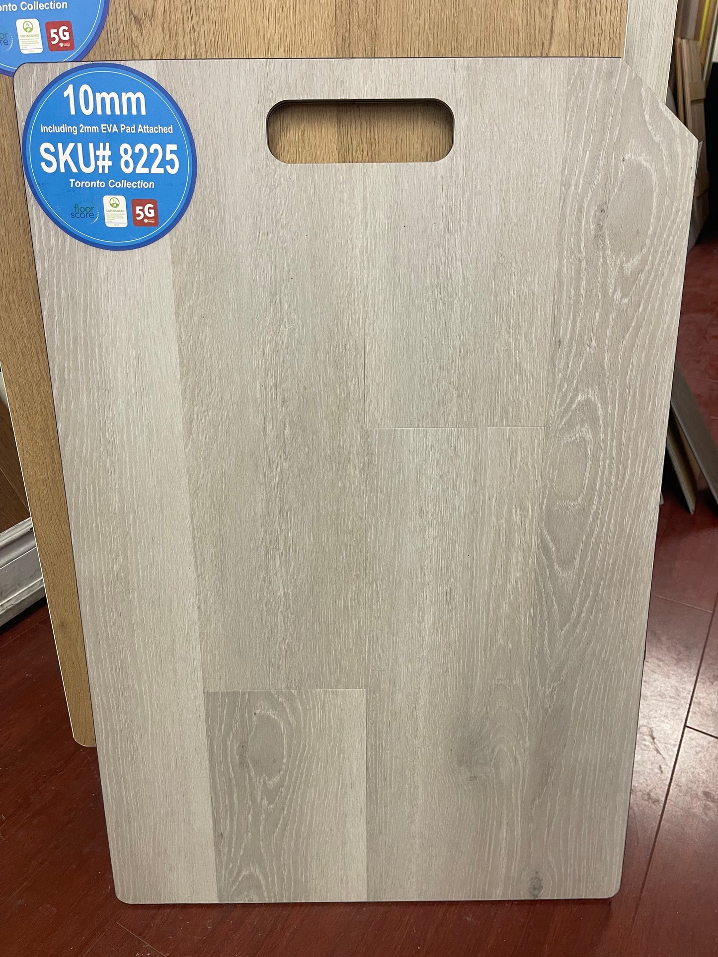 Riche Flooring Ultra-Thick 10mm SPC Vinyl – Silver Whisper (5.9" Narrow Plank) – Detail View