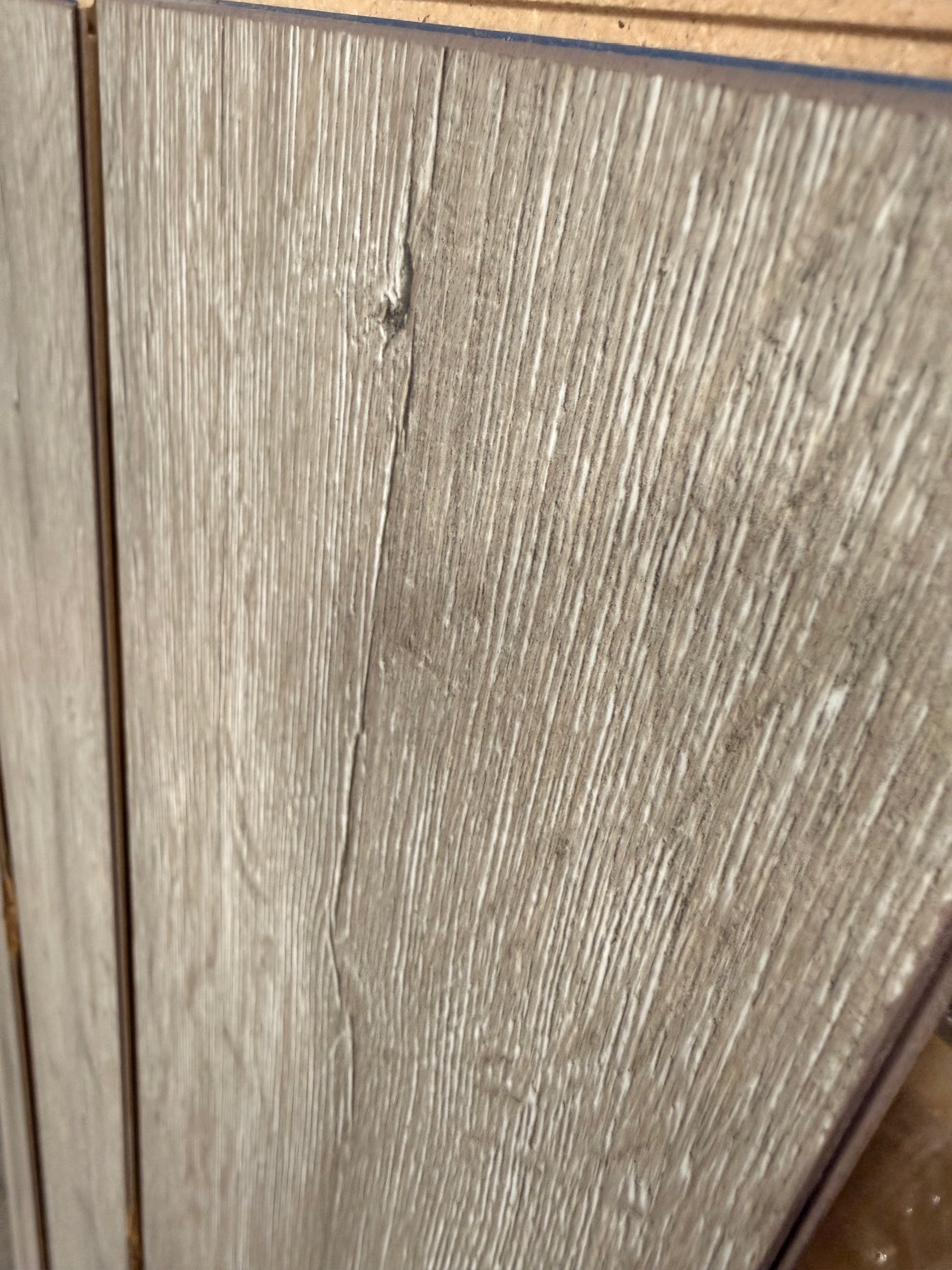 Swiss Krono 10mm Grey Oak Laminate Flooring - AC5 Commercial Grade - Made in Germany (MV 803) – Side View