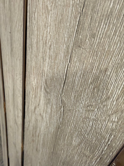 Swiss Krono 10mm Grey Oak Laminate Flooring - AC5 Commercial Grade - Made in Germany (MV 803) – Texture View
