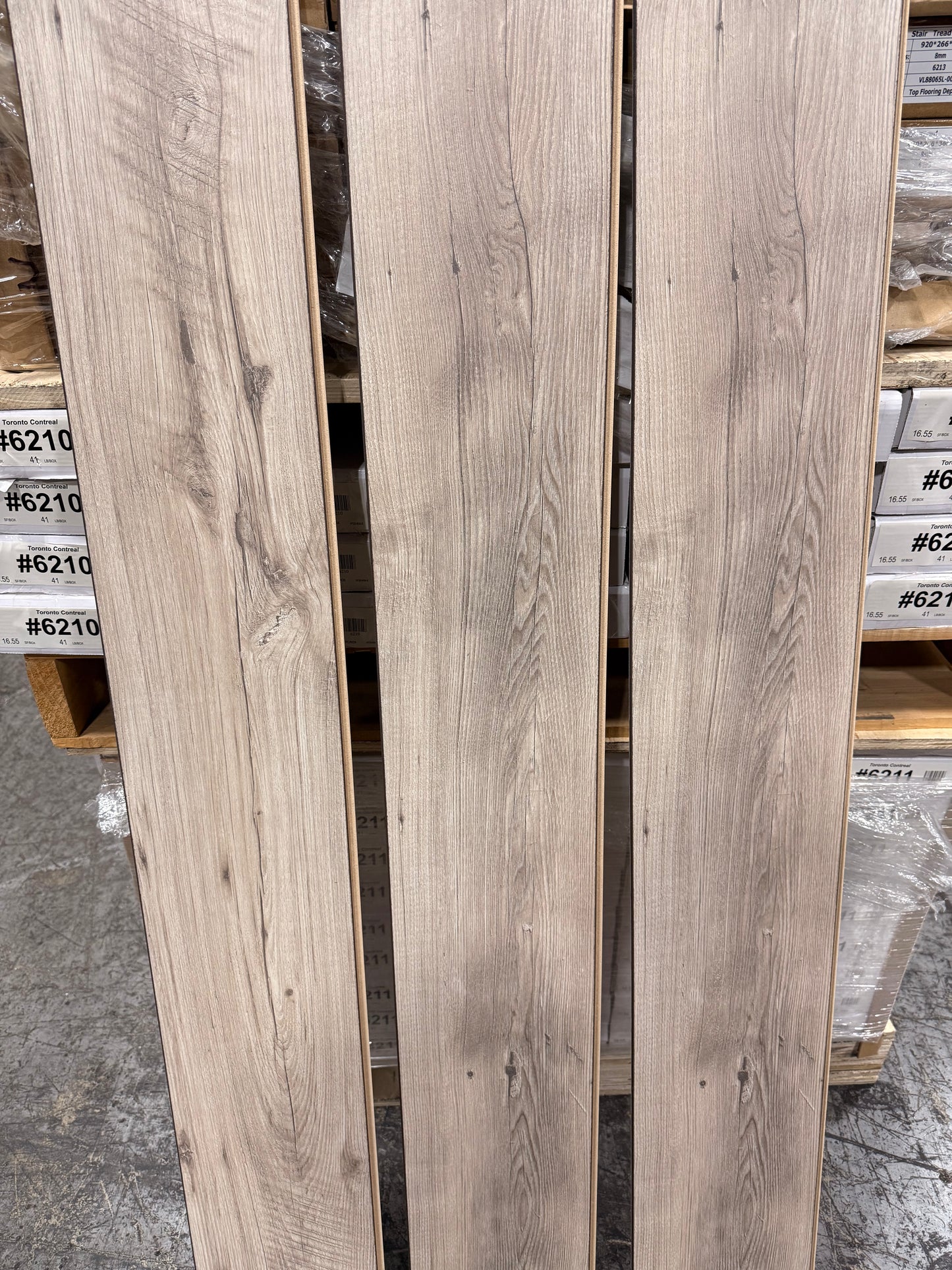 Swiss Krono 10mm Beige Laminate Flooring - AC5 Commercial Grade - Made in Germany (M1002) – View 7