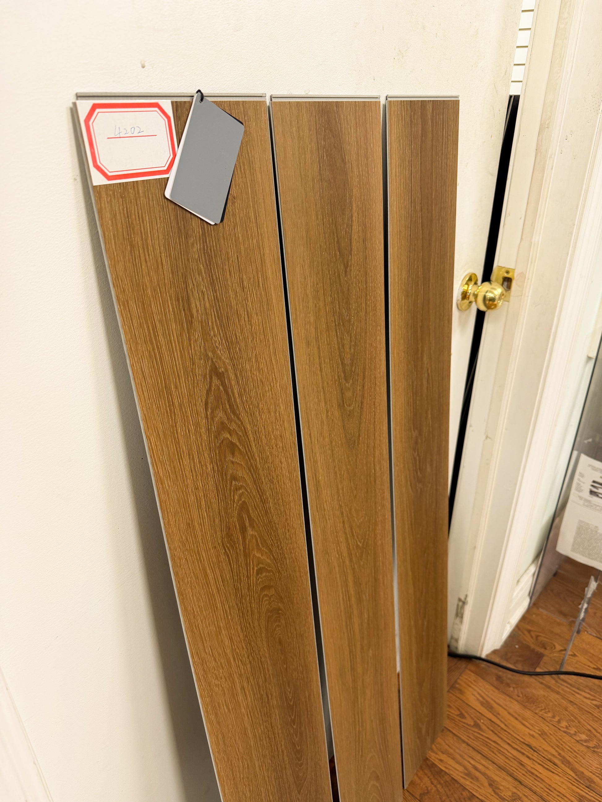 Riche Warm Mocha Oak SPC LVP Vinyl Plank Flooring | 6mm Waterproof with IXPE Pad | 7.09" Wide – Side View